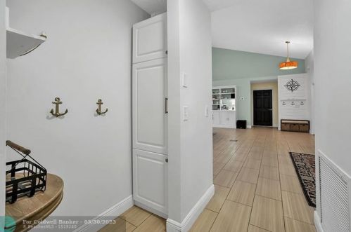 16340 11th St, Hollywood FL 33027-5115 exterior