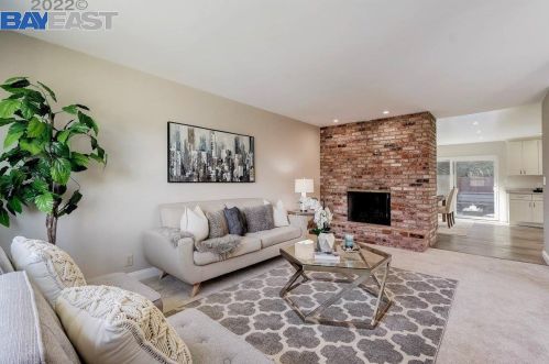16651 Kildare Rd, San Leandro CA  94578-1215 exterior