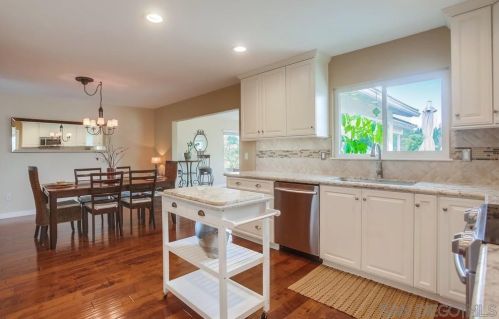 17504 Bernardo Oaks Dr, San Diego CA 92128-2109 exterior