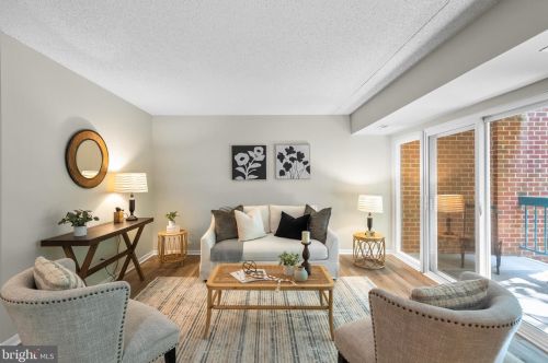 11835 Shire Ct, Herndon, VA 20191-3244