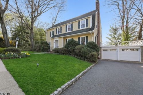 5 Cliff St, Verona, NJ 07044-2809