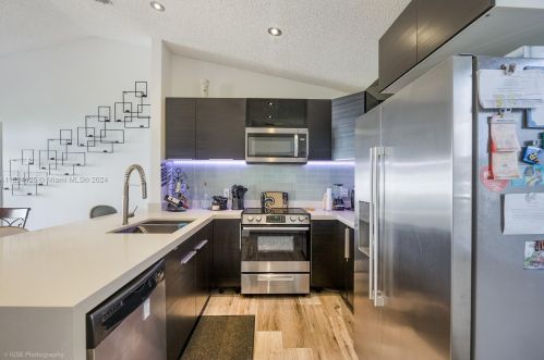 12012 13 St, Hollywood FL  33026-3876 exterior