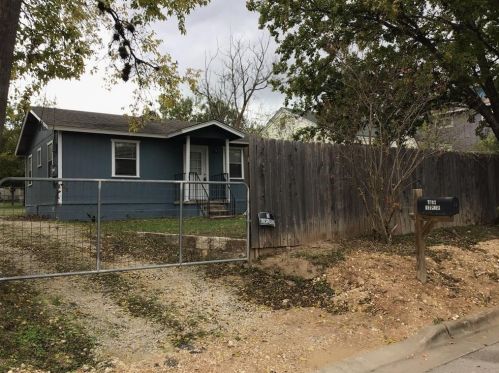 5103 Delores Ave, Austin TX  78721-2109 exterior