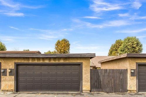 10793 Loro Verde Ave, Loma Linda CA  92354-2516 exterior