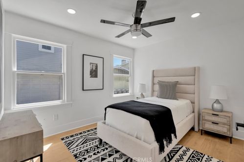 307 Fernando St, Newport Beach CA  92661-1236 exterior