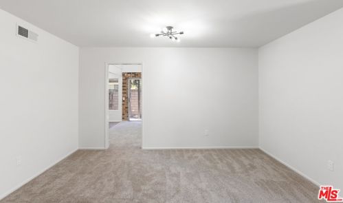 9362 Tudor Ln, Garden Grove CA  92841-3427 exterior