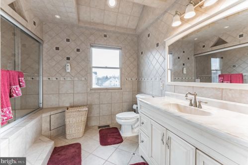 2037 Carmel Dr, Jamison PA  18929-1438 exterior