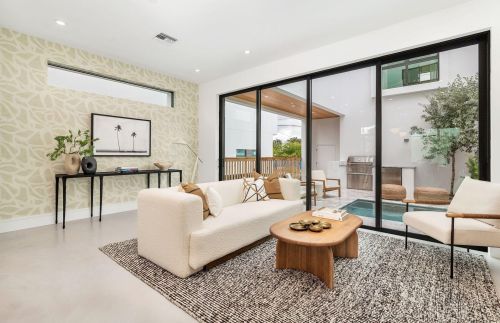 1975 Dock St, West Palm Beach FL  33401-7507 exterior