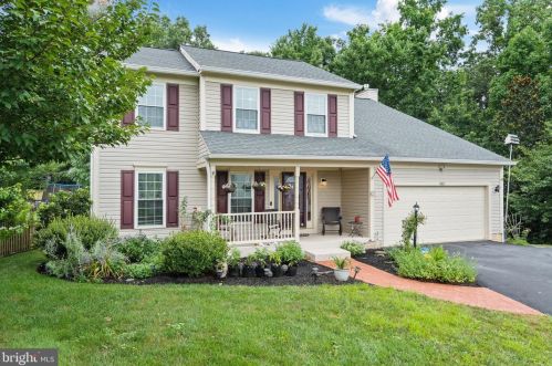 15815 Beau Ridge Dr, Woodbridge, VA 22193-1016
