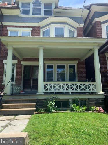 1304 Clayton St, Wilmington, DE 19806-6005