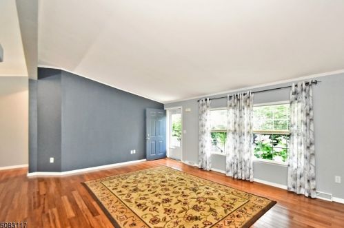 21 Twilight Trl, Belvidere NJ  07823-2905 exterior