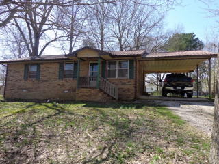 161 Brooks St, Paris, TN 38242-5437