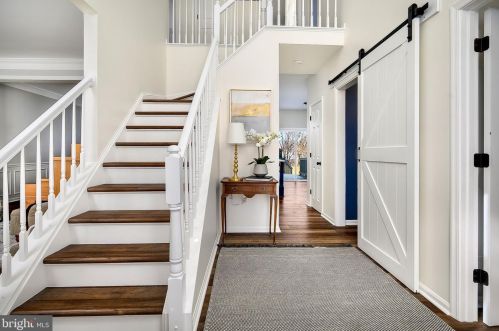 425 Crosman Ct, Purcellville, VA 20132-3446