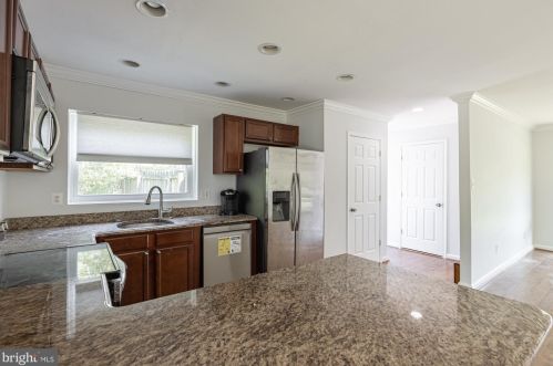 7420 Blackford St, Springfield VA  22151-3102 exterior