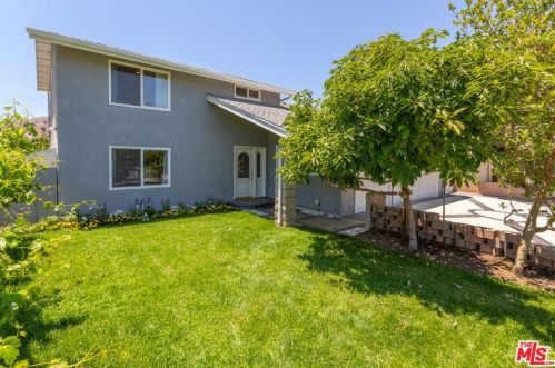 69 Sabra Ave, Calabasas, CA 91377-1126