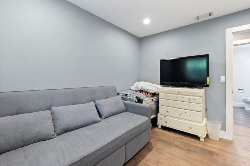 7791 Santa Barbara Dr, Gilroy CA  95020-5322 exterior