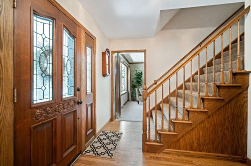5100 Radcliffe Dr, Milwaukee, WI 53223-1641