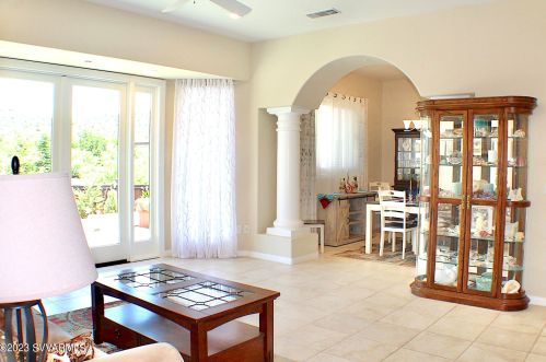 300 Michaels Ranch Dr, Sedona AZ 86336-9526 exterior