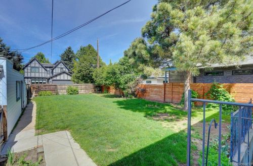 1445 Steele St, Denver CO 80205-4334 exterior