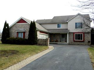 26926 Shawnee Dr, Perrysburg, OH 43551-5400