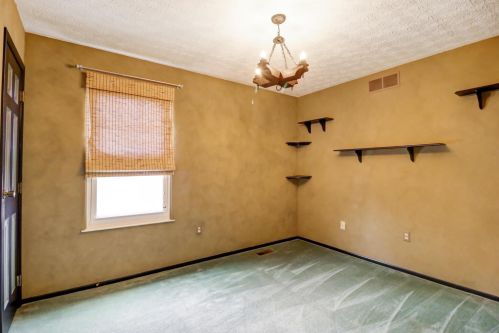 2434 Northbranch Rd, Darbydale OH  43123-1631 exterior