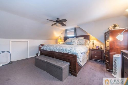 146 Oakmanor Pkwy, South Plainfield NJ  07080-4923 exterior