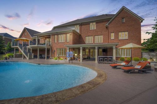 941 Rosewood Dr, Covington, KY 41017-1329