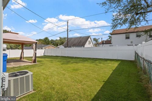 44 Middleton Ln, Willingboro NJ  08046-3148 exterior