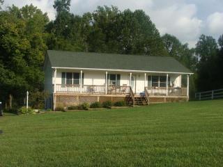 4201 French Acors Rd, Spotsylvania, VA 22551-2804