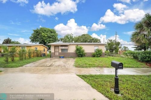 1212 6th St, West Palm Beach, FL 33404-7220