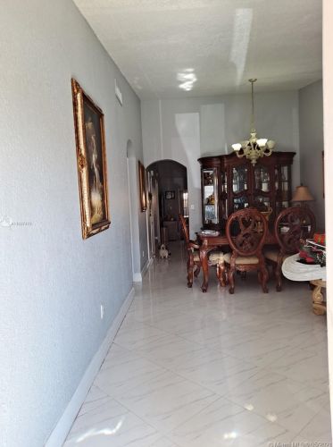 11501 88th Ave, Hialeah, FL 33018-4362