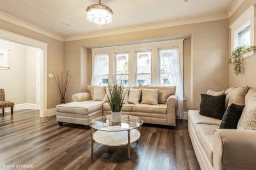 3025 36th St, Milwaukee, WI 53210-1929