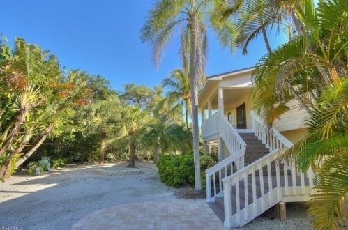 2464 Blind Pass Ct, Sanibel, FL 33957-2032