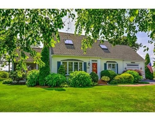 18 Deep Wood Dr, Sandwich, MA 02644-2045