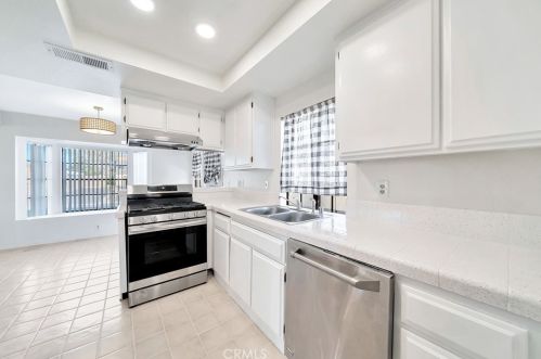 9932 Hidden Way, Garden Grove CA  92841-5281 exterior