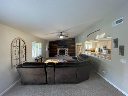 7518 Greenglen Ave, Citrus Heights CA  95610-7404 exterior