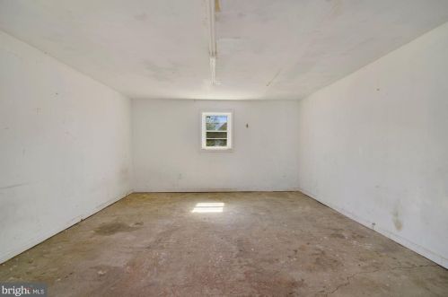 446 Flanders Rd, Gloucester NJ  08031-3020 exterior