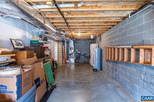 955 Fairwinds Ln, Crozet VA  22932-3147 exterior