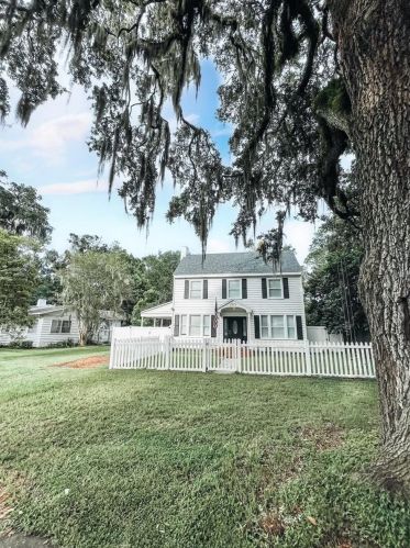1811 Sanford Ave, Sanford, FL 32771-3561