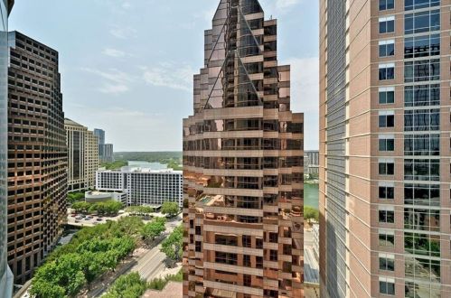 200 Congress Ave, Austin TX  78701-4507 exterior