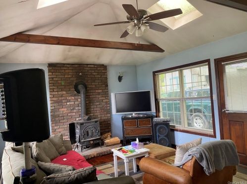 34 Upper Hillman Rd, Warwick NY  10990-2653 exterior