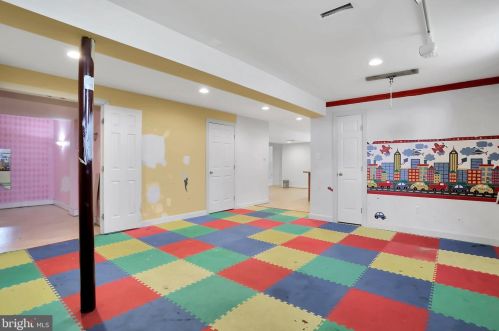 20 Cool Springs Ln, Charles Town WV  25414-4647 exterior