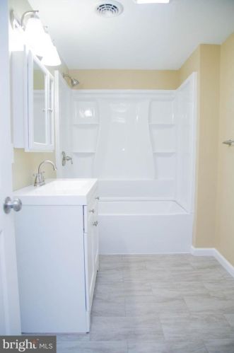 1655 Old Trail Rd, Etters PA  17319-9676 exterior
