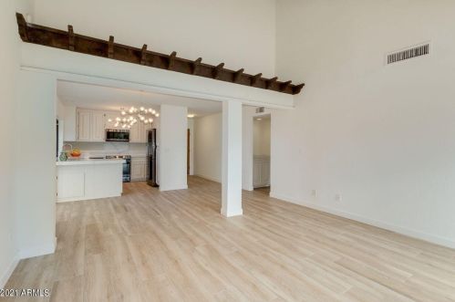 5704 Scottsdale Rd, Scottsdale AZ 85254-5161 exterior