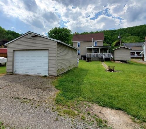 116 Center St, Bolivar, PA 15923-2107