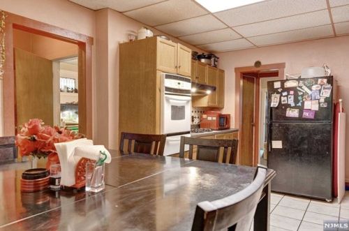 68 Eppirt St, East Orange NJ  07018-2505 exterior