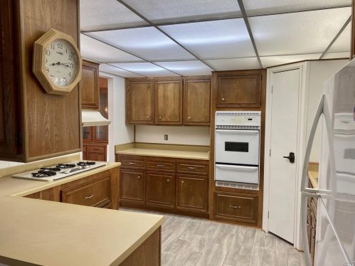 83 Malaga Ct, Ukiah CA  95482-9418 exterior