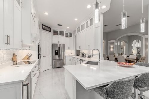 8801 One Putt Pl, Fort Pierce FL  34986-3068 exterior