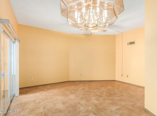 10852 Emerald Dr, Sun City, AZ 85351-2643