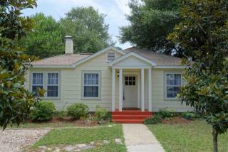1421 Jordan St, Pensacola, FL 32501-1569